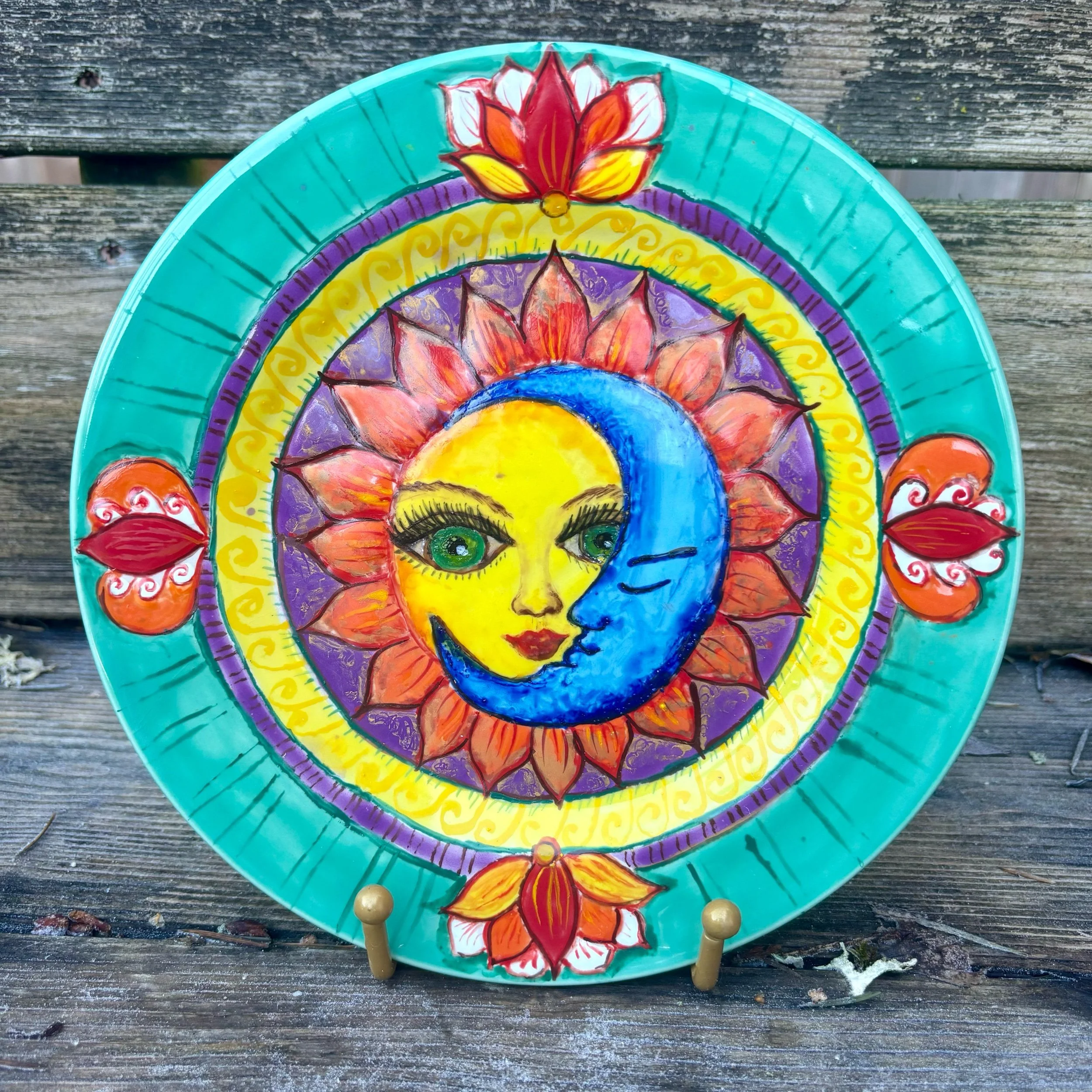 9-Inch Majolica Plate: Sun and Moon 2