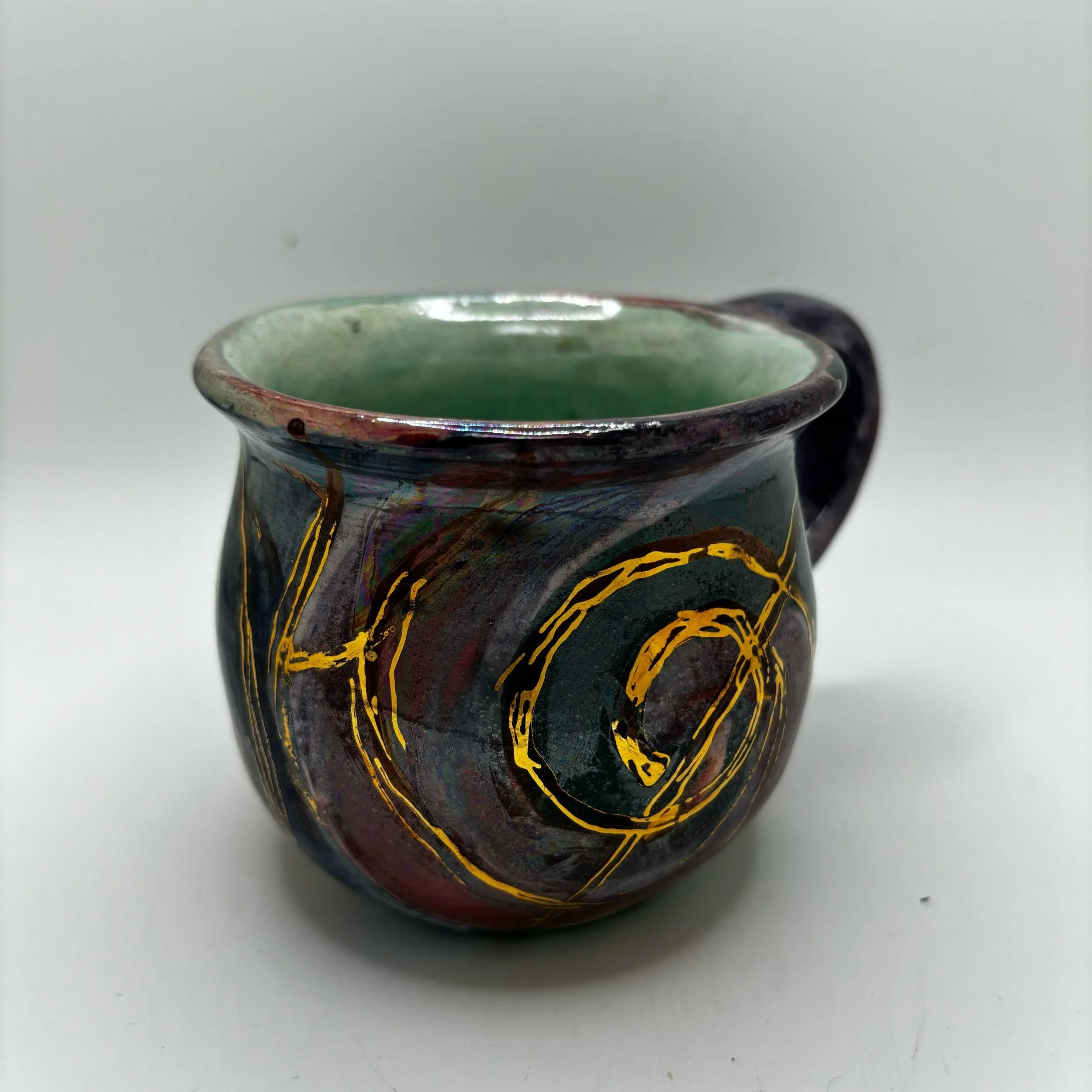 Illusion cup 1