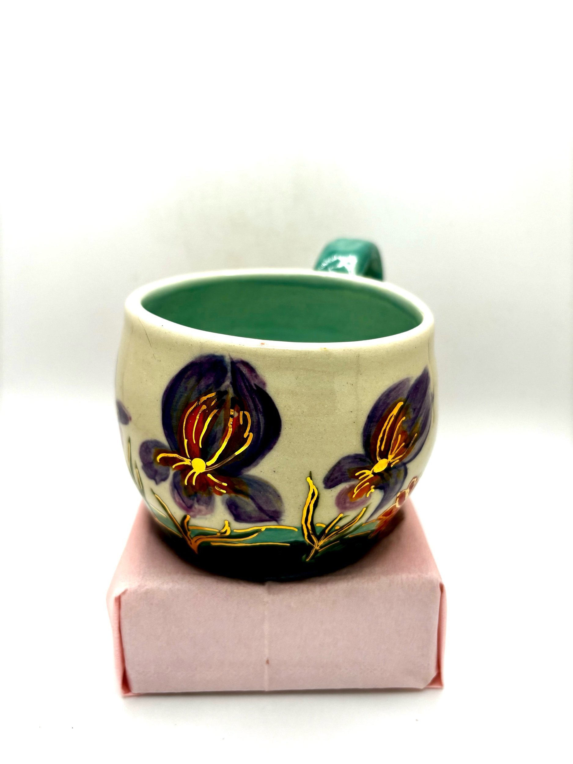 Iris cup